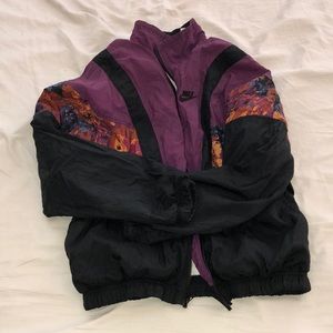 Vintage NIKE women’s windbreaker